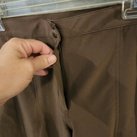 CHICO'S ZENGERGY Tan Nylon Lightweight Joggers Track Pants Size Large - Picture 4 of 9